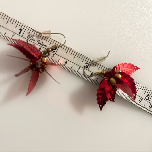Foil Leaf Poinsettia Dangle Earrings Christmas Holiday Earrings - Picture 14 of 16